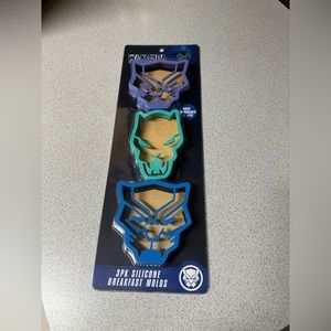 Wakanda breakfast mold